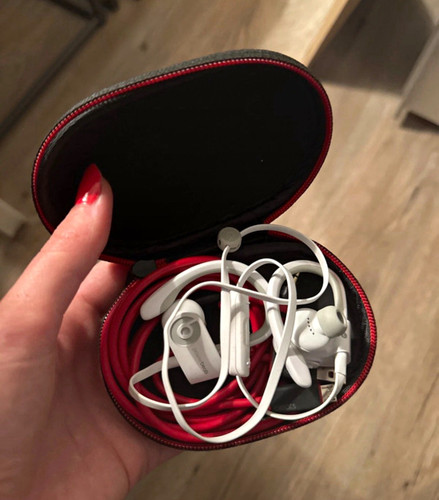 Beats dre powerbeats - by, dr.