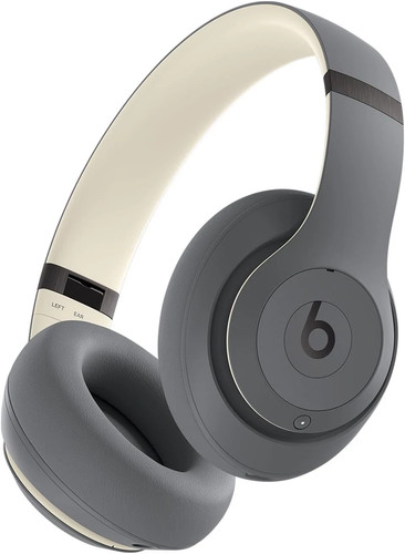 Beats dre studio - by,