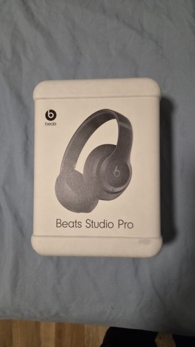 Apple beats dre - by, studio