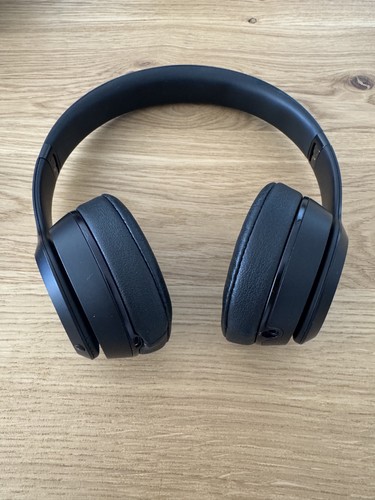 Beats dre solo - by,